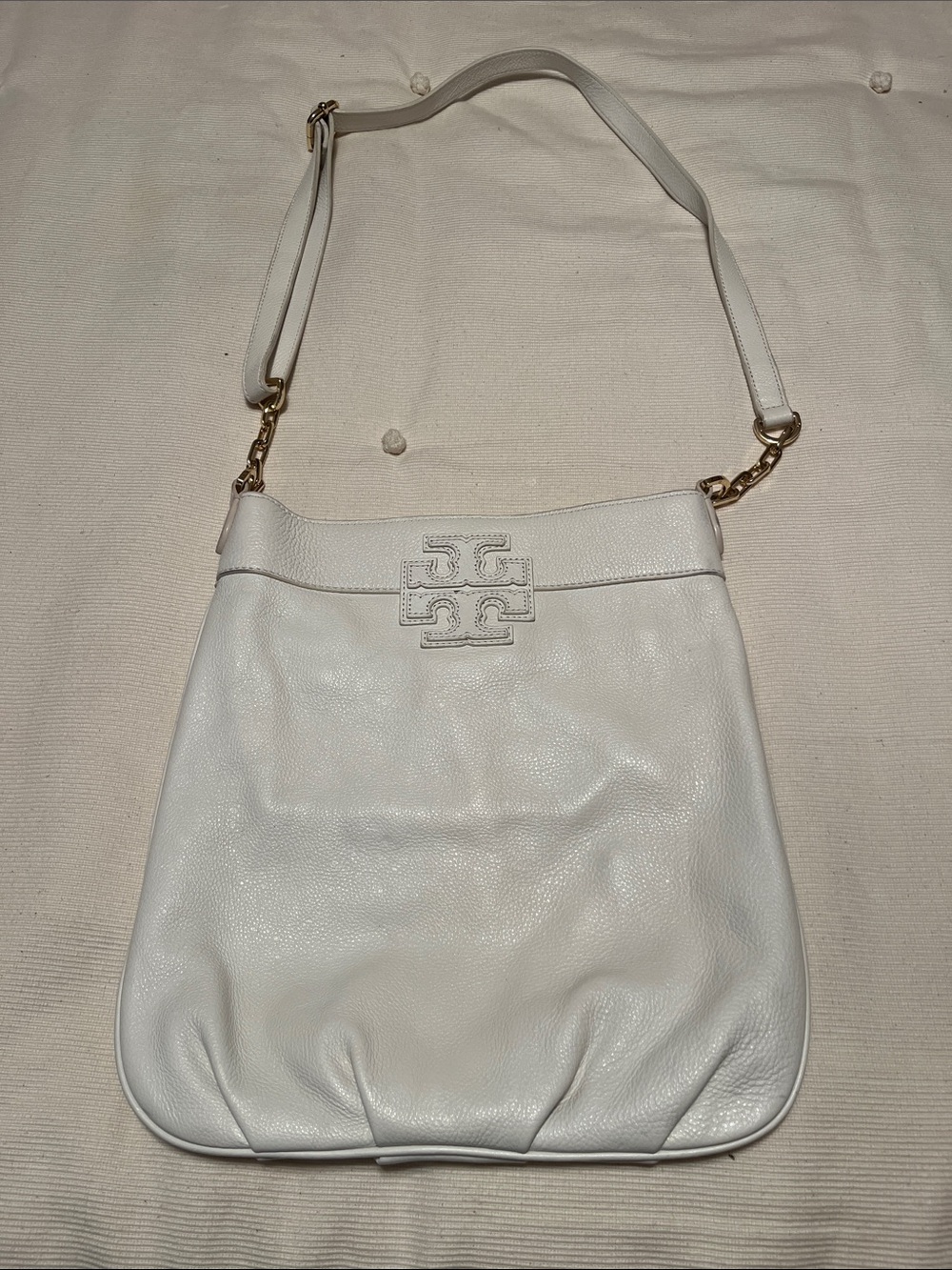 Tory Burch Cream Pebbled Leather Shoulder Bag with Gold Hardware